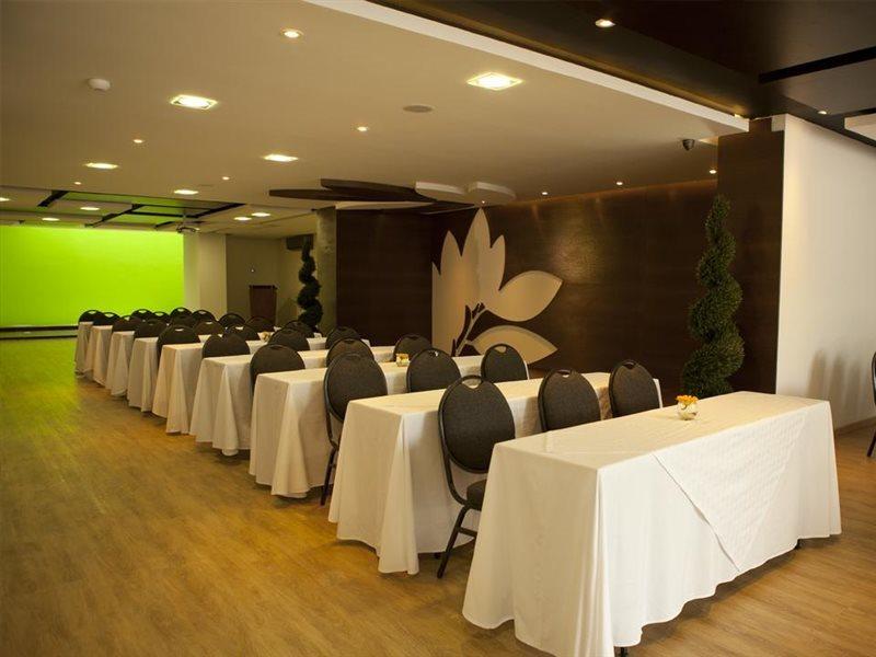 San Simon Hotel Pereira By Soratama Kültér fotó Meeting room